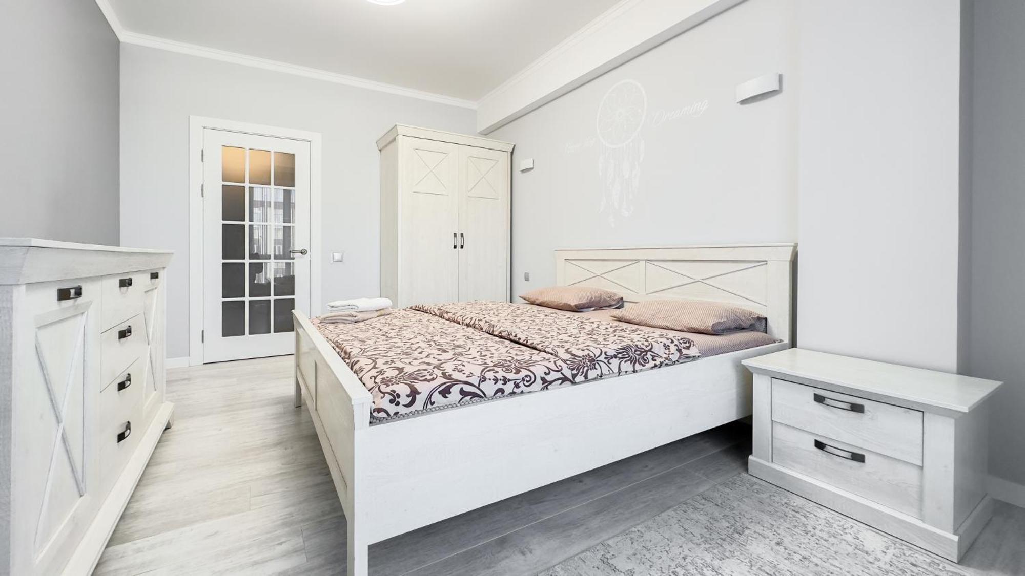 Business Class Apartments In The City Center キシナウ エクステリア 写真