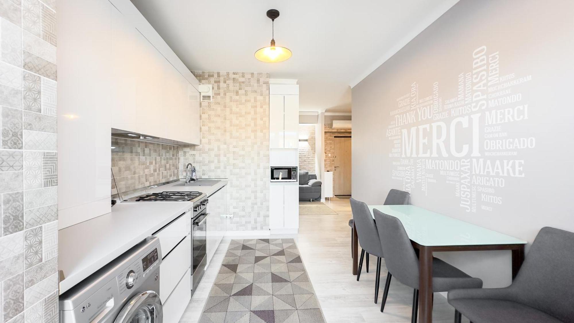 Business Class Apartments In The City Center キシナウ エクステリア 写真