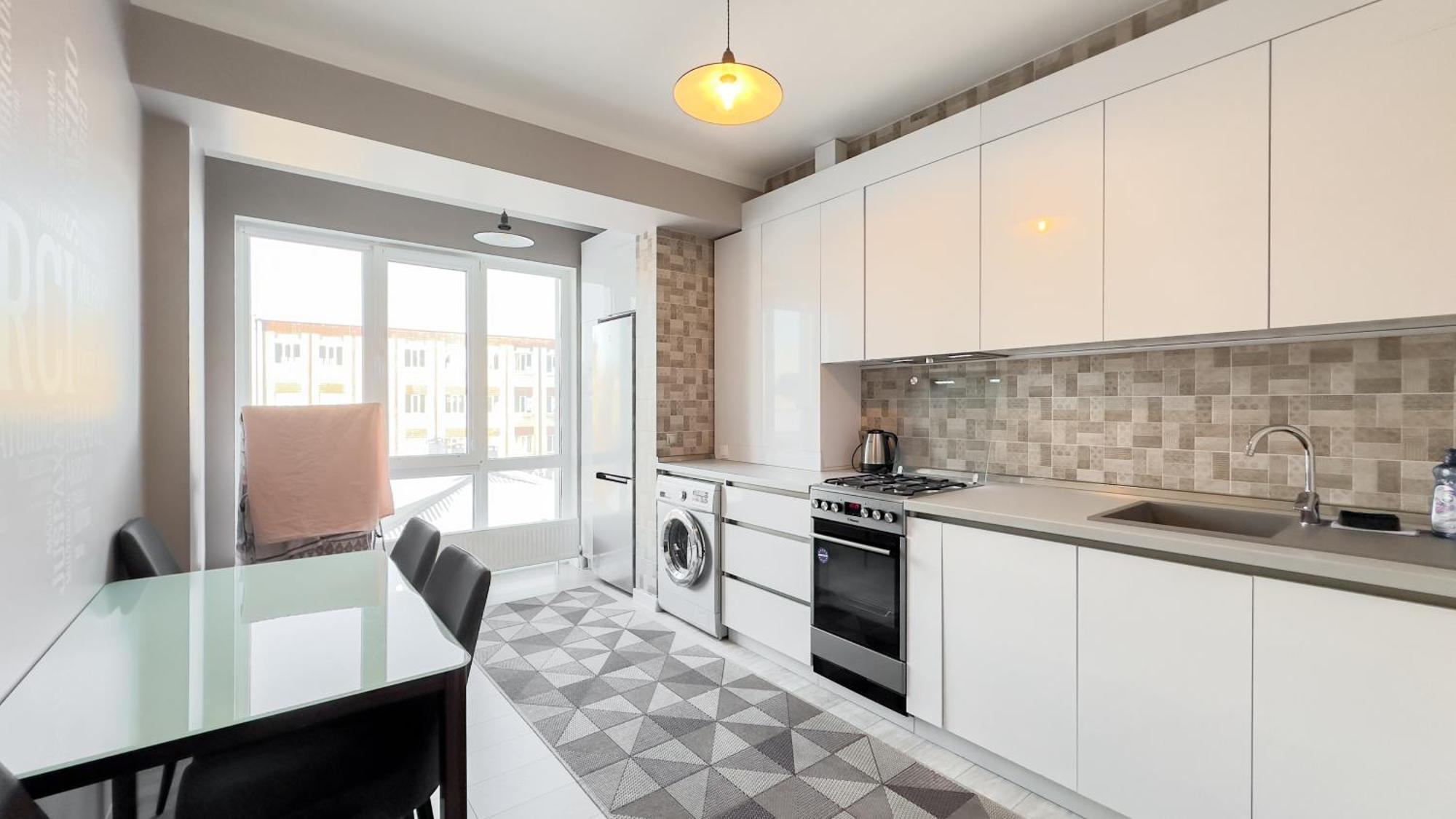 Business Class Apartments In The City Center キシナウ エクステリア 写真