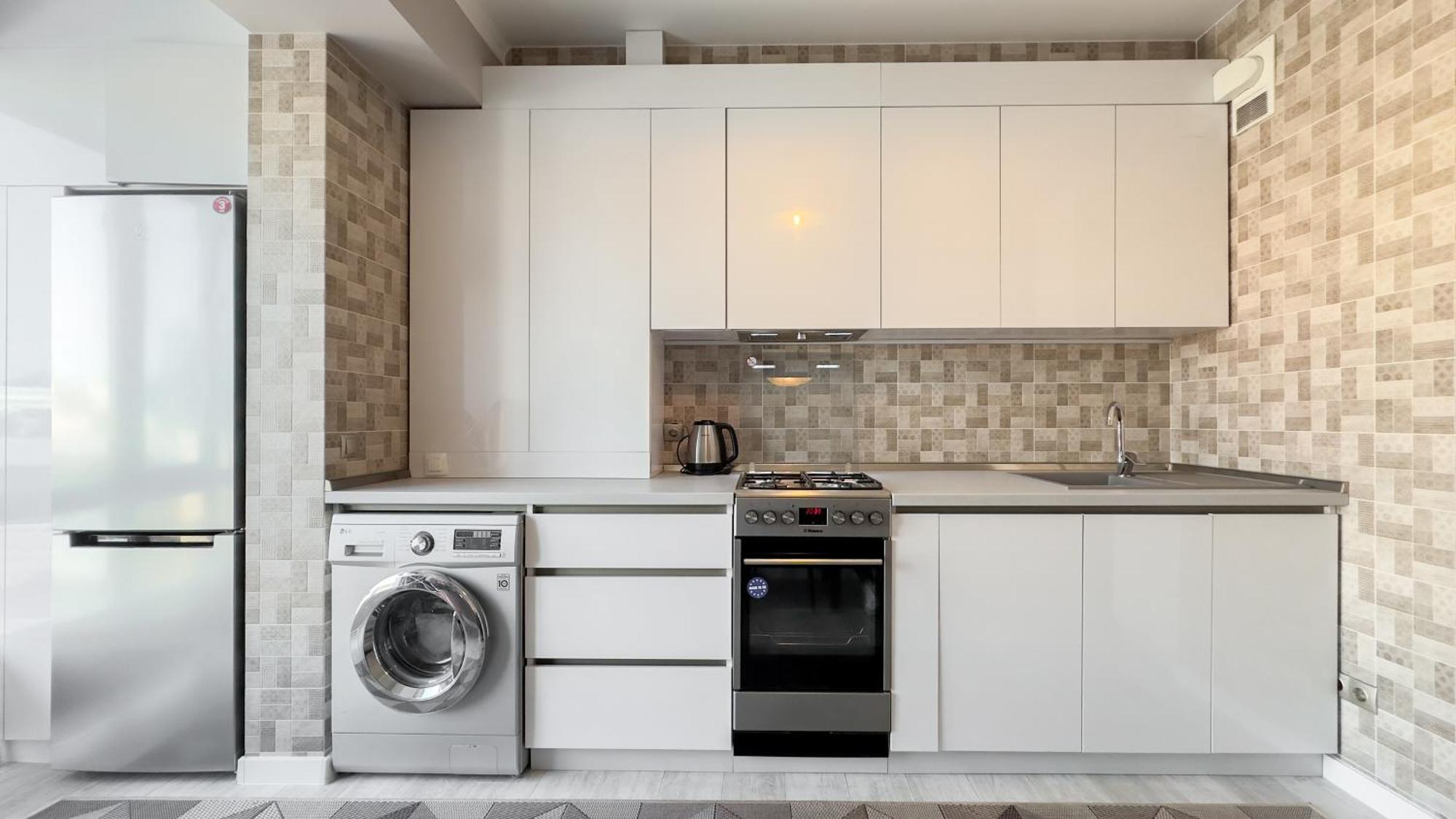 Business Class Apartments In The City Center キシナウ エクステリア 写真